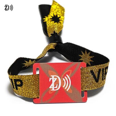 NFC personalizzato 13.56MHz Fascia da polso in tessuto usa e getta S50 chip Braccialetto RFID per il controllo dell'accesso agli eventi